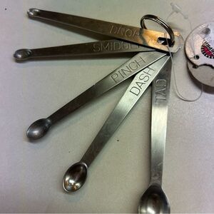 Norpro Measuring Spoons mini set 5 pc.  Tad, dash, pinch, smidgen, drop